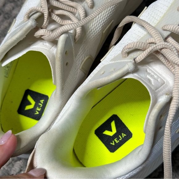 Veja Impala Mesh Sneaker in Eggshell/Pierre - Picture 12 of 14